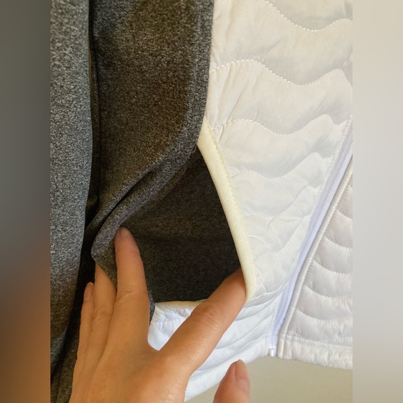 🌞Outdoor Ventures White Puffer with Gray Long Sleeve Lightweight Jacket #O - Picture 7 of 10